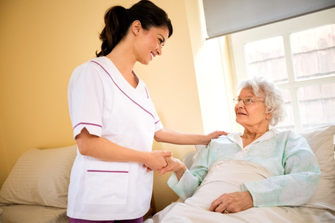 Building a Healthy Caregiving Relationship with Your Senior Loved One